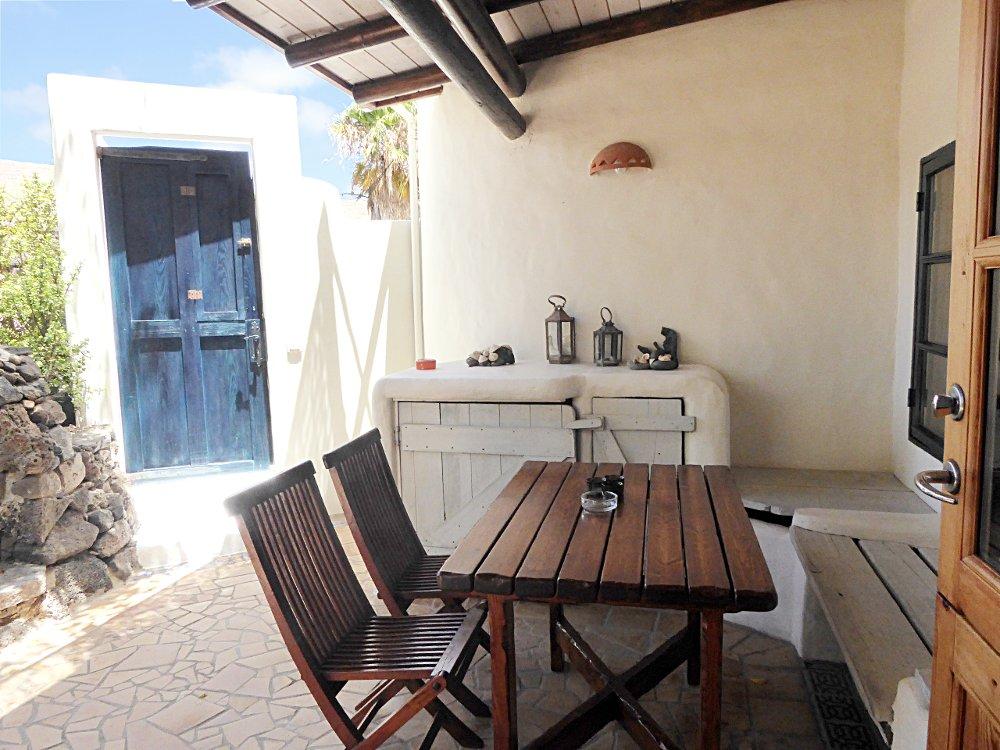 Lanzarote Ferienwohnung El Campo Terrasse Sitzplatz